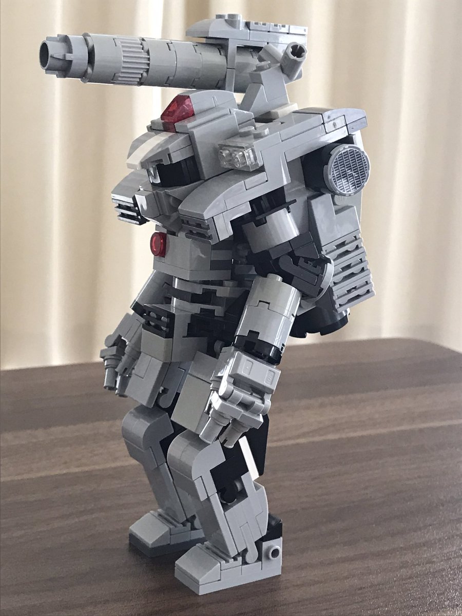 Legoで作った 宇宙の戦士 のパワードスーツが出来栄えが凄すぎたのだけど 製作者の名前を見て納得した 先生 漫画で描いてください Togetter