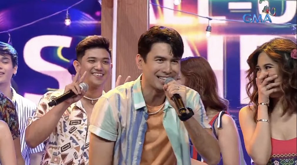 JeremiahFANMILY's tweet photo. Beautiful people of All Out Sundays on today's Closing show :) 

Jeremiah, @MyJaps @xtianbautista @dealwithBARBIE @ValdezKate_ @VinceMaristela 

AllOutJEREMIAH
#AOSDaBest

@gmanetwork @AllOutSundays7 @Sparkle_GMA @GMAMusic @EmpressKxxx @VPKreon @CKROfficial7 @iHeartMusicGMA https://t.co/Bjwy0FDlkj