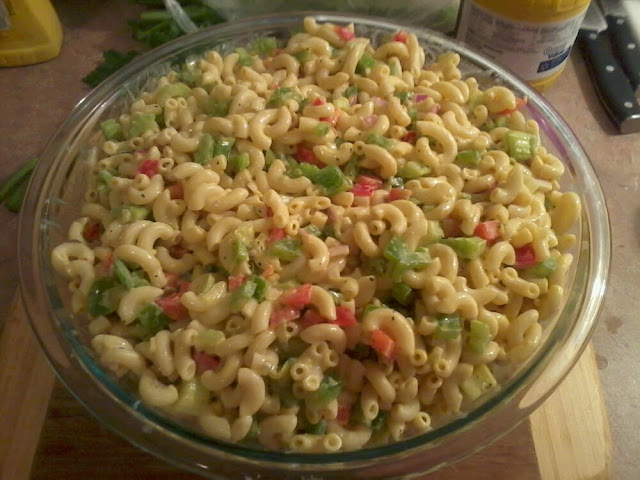 AilsaForshaw's tweet photo. It's my favorite Macaroni Salad! Delish! xoxo! 
Tons o' veggies! Yum! #macaronisalad 
https://t.co/dB3PFhEb1g https://t.co/BPQjU2G3IQ