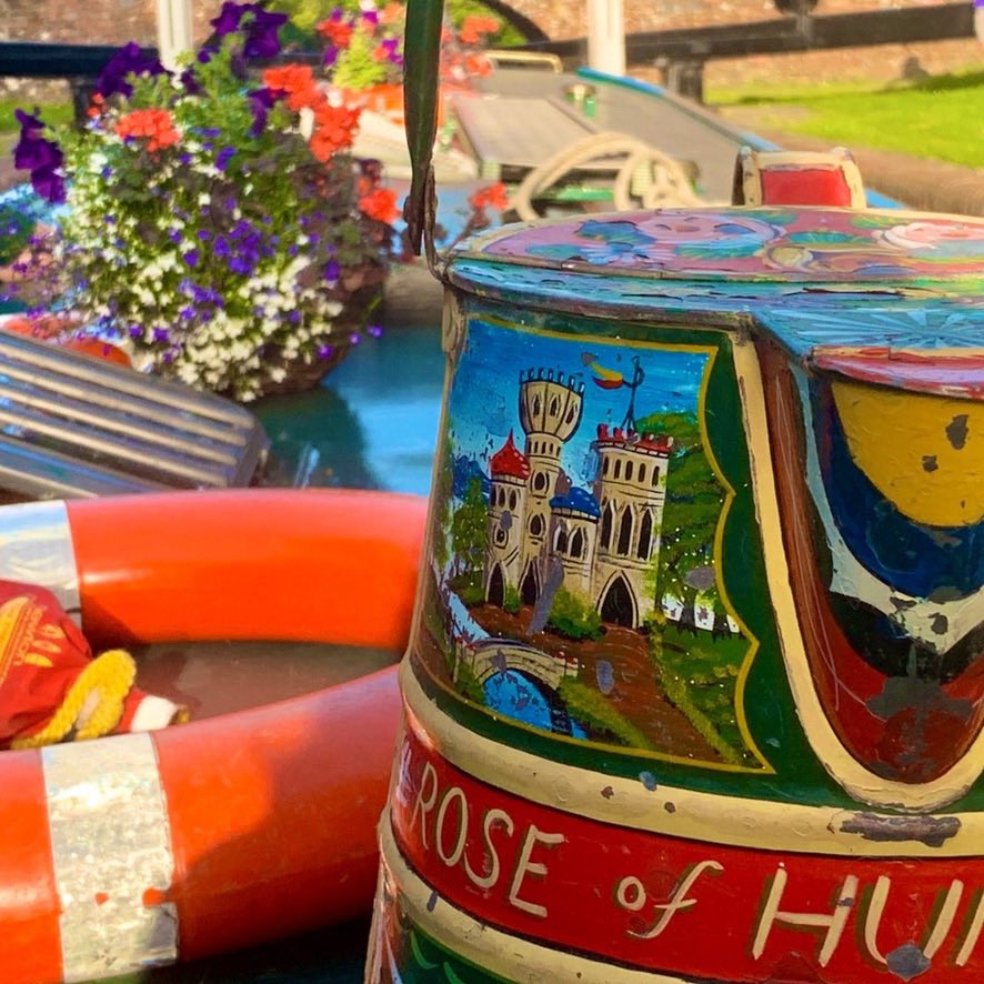 The Rose of Hungerford tweet media