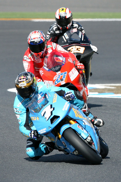 ClassicMotogp's tweet photo. Classic #MotoGP #ClassicMotoGP time...Twin Ring Motegi 2009 - Vermeulen @chrisvermeulen7 Stoner @Official_CS27 https://t.co/tG8H9dStYY