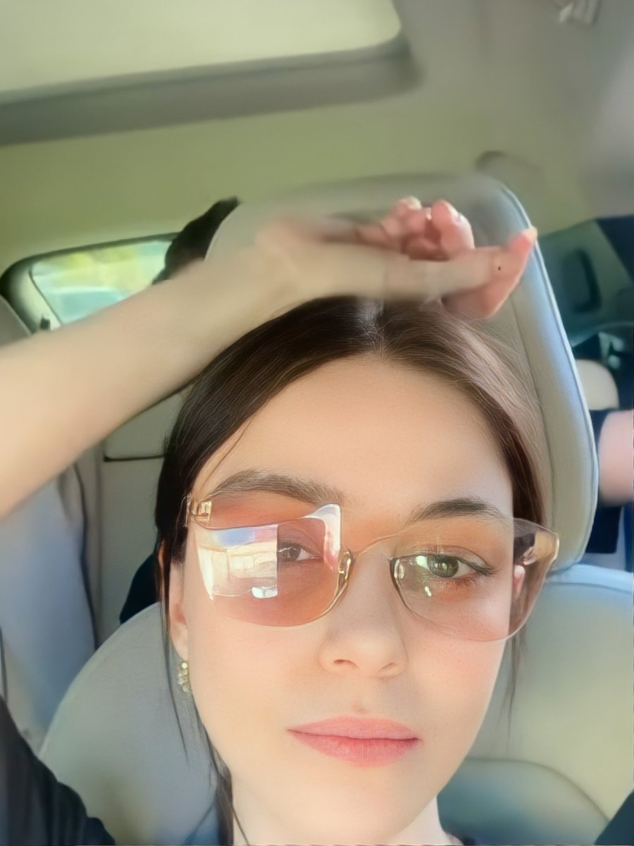 Nina🎀foreverÖzge tweet media