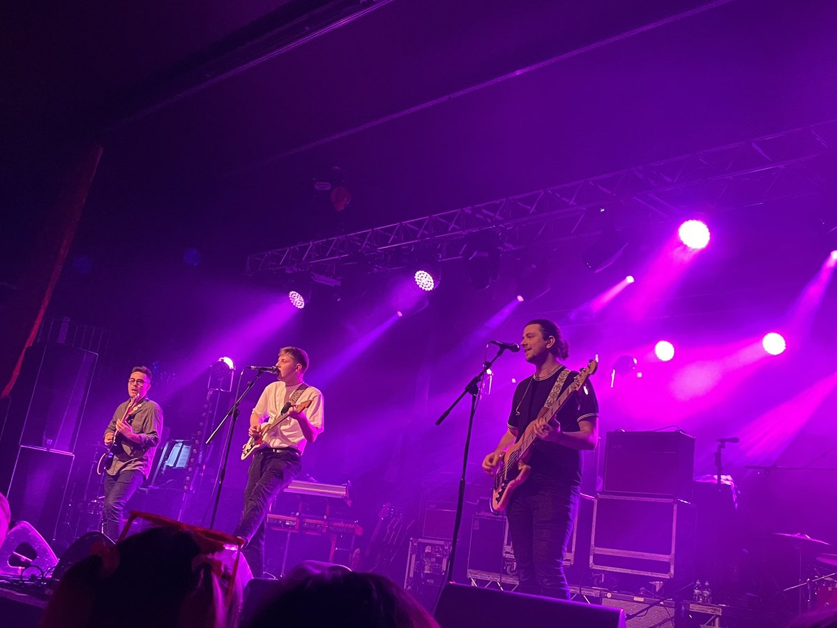 pjgoldthorpe's tweet photo. Last night!! What a night!! 🙌🏻🙏🏻 @TheCovasettes @TWarehouseClub @TheSherlocks 🫶🏻 https://t.co/q63WOU63bR