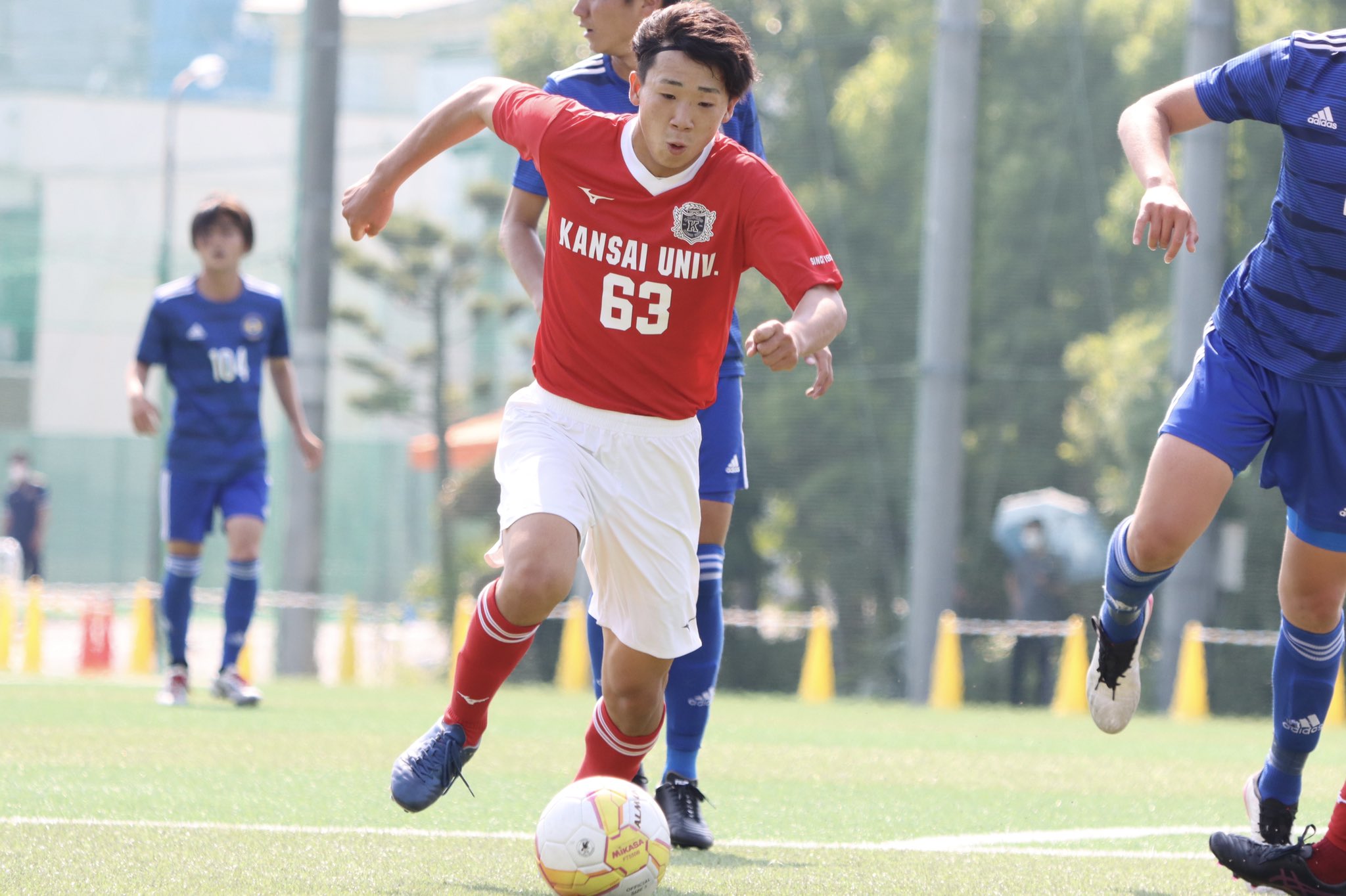 関大スポーツ編集局 サッカー Redgrow ｉリーグ22関西ｂブロック第１節 対大院大 於 大阪学院大学第２グラウンド 後半終了 関大３ー３大院大 試合終了 関大４ー４大院大 後半は押し込まれる時間も多くなったが 終了間際に同点に