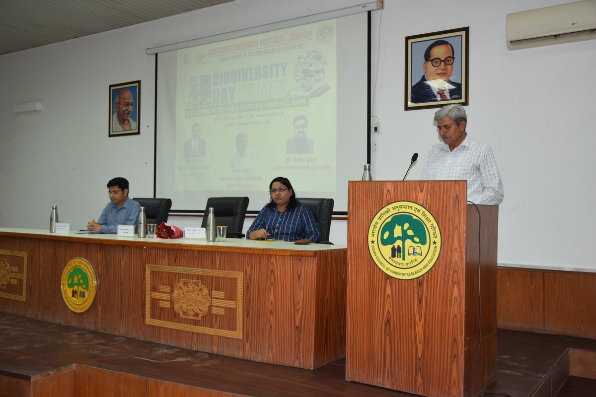 #InternationalBiodiversityDay2022 on theme, “Building a Shared Future for All Life” was celebrated today on 22.05.22 under #AzadiKaAmritMahotsav at #AFRI, Jodhpur. Sh. Uma Ram Choudhary, Rtd. IFS Officer was the chief guest &amp; GC(R) Dr. Tarun Kant presided the event. #ForNature