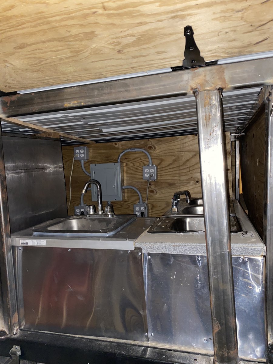 OhioFoodEquip's tweet photo. Steal it from me for $22499. They cost anywhere from $120000-$160000 at SC Gorilla Fabrication. https://t.co/AB2CXAnP1J