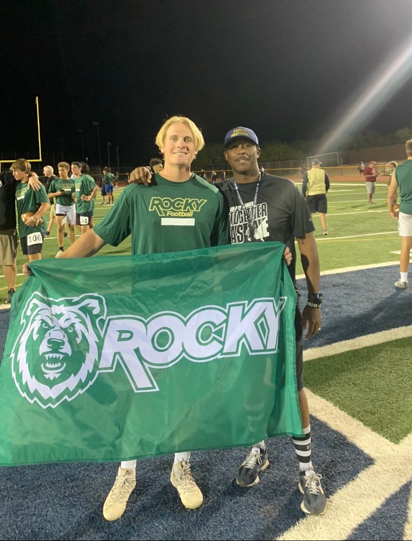 harley_scott87's tweet photo. Had fun getting some work in and meeting some Coaches! Thank you @JavonWashington @Coach_Stutz @Rocky_Football  @CoachBpayne28  it was good meeting @HiattENMU @CoachBisch https://t.co/2EuFh4Sg2y