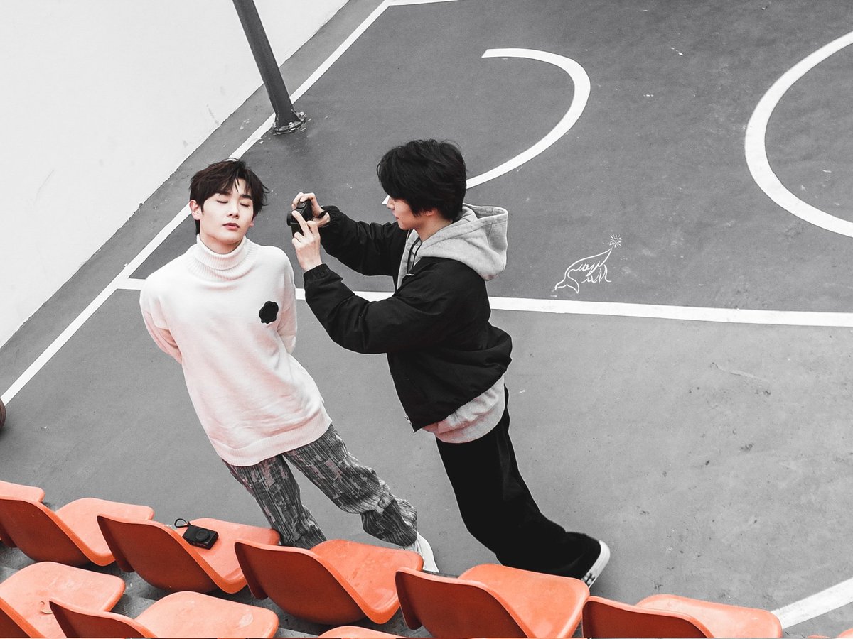 knb15lyn's tweet photo. You Are the Apple of My Eye🌝🌚

𝔇𝔬 𝔫𝔬𝔱 𝔠𝔲𝔱 𝔪𝔶 𝔠𝔯𝔢𝔡𝔦𝔱 😘
#หลิวอวี่นาย https://t.co/uAkZZSPBAQ