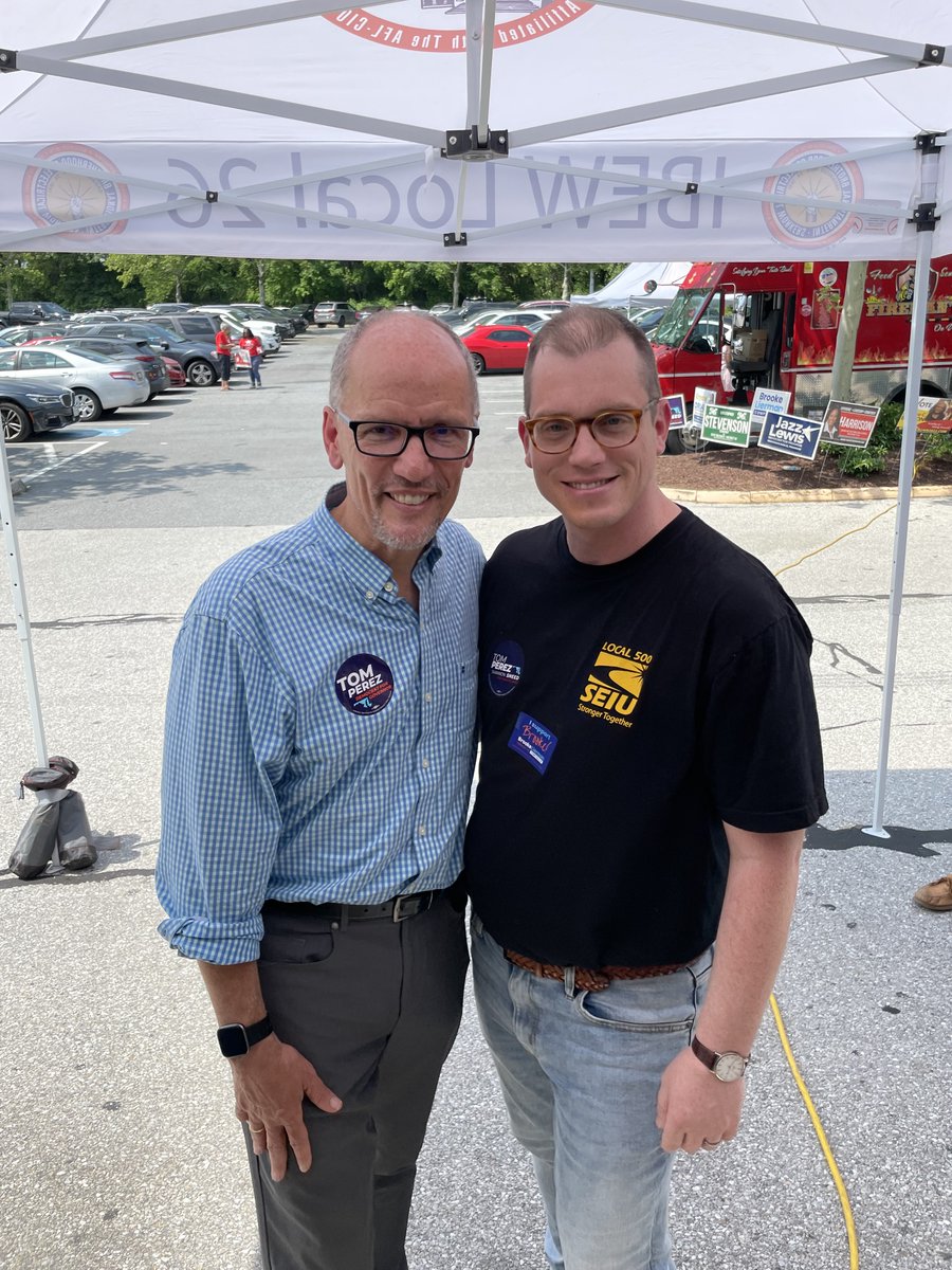 SEIU Local 500 members joined <a href="/TomPerez/">Tom Perez</a> at the grand opening of their PG County Campaign Headquarters today!  
Tom is labor through and through - we don't have to wonder where he stands when it comes to doing what is right for working families!  <a href="/ShannonSneed4MD/">Shannon Sneed</a>