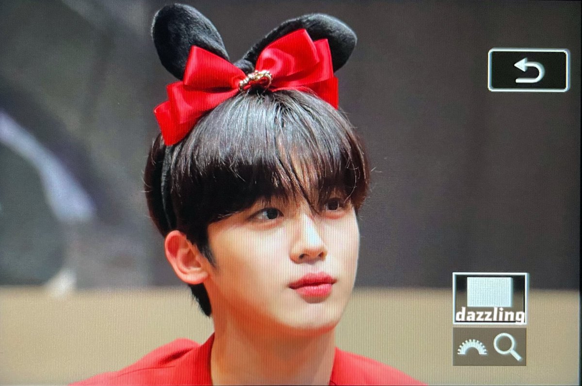 dazzling_kyh's tweet photo. 220521❤️ 대면팬싸
🐰
#김요한 #요한 
#KIMYOHAN 
#위아이 #WEi https://t.co/l45ggGynnq
