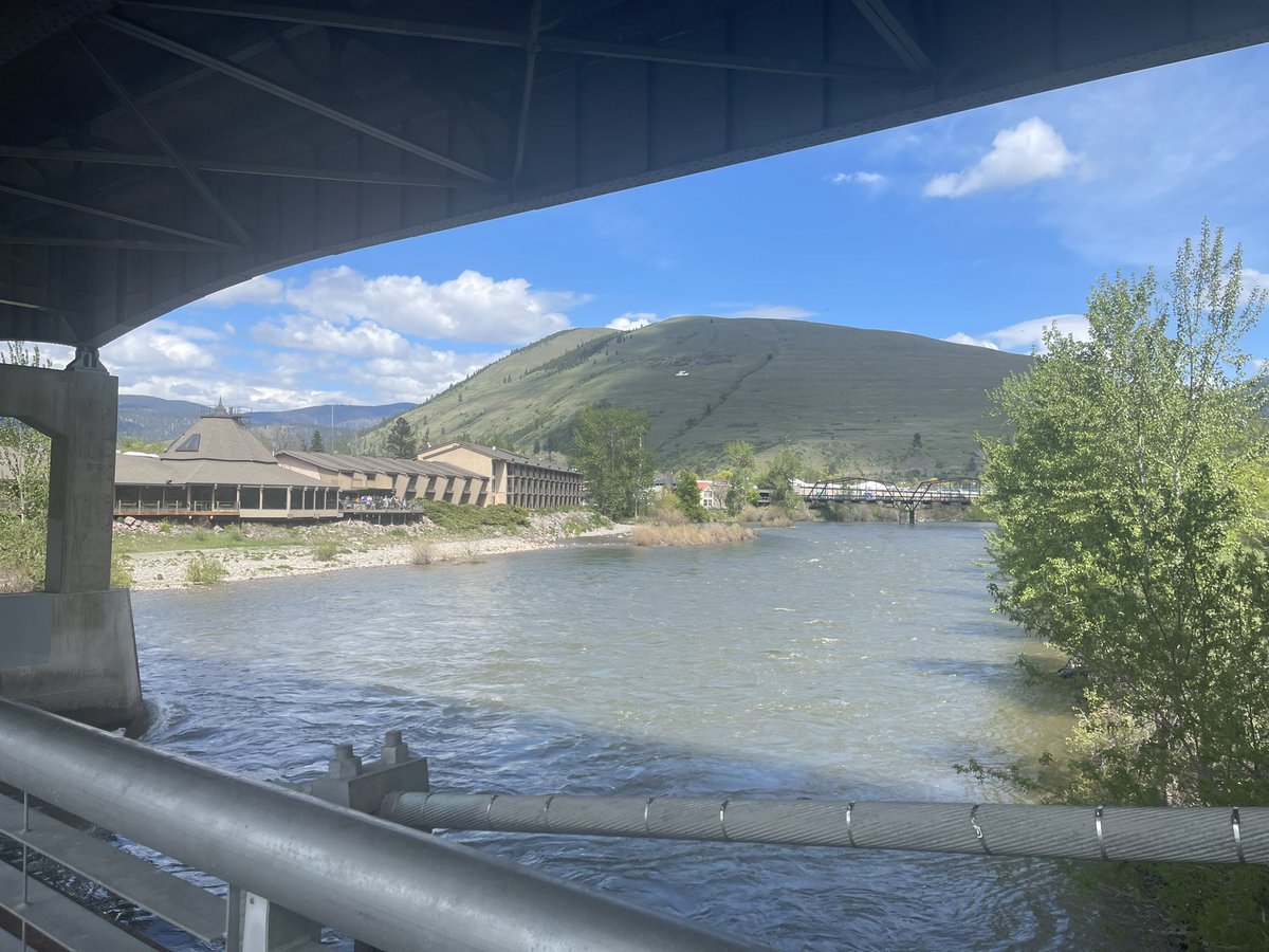 elisealbertini's tweet photo. Montana https://t.co/65ZjqfvUrf