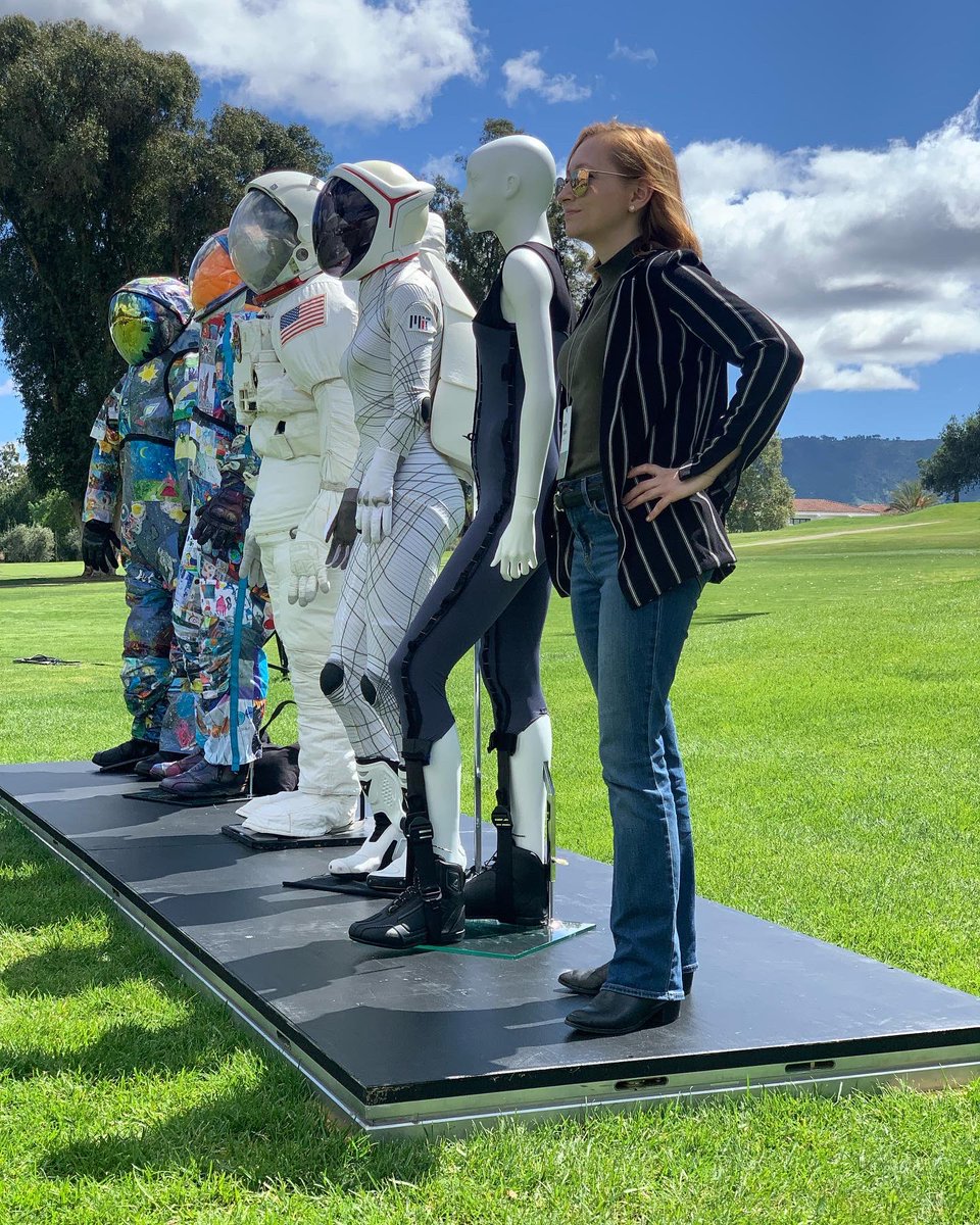 rachbellisle's tweet image. Spring Semester Recap 2 - Had lots of fun attending the #MARSConference this March with @DavaExplorer as part of the MIT Demo Support team. Lots of spacesuits and amazing tech demos! (See my thesis project and our team’s spacesuit sleeve demo in the last two photos