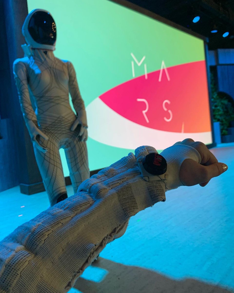 rachbellisle's tweet image. Spring Semester Recap 2 - Had lots of fun attending the #MARSConference this March with @DavaExplorer as part of the MIT Demo Support team. Lots of spacesuits and amazing tech demos! (See my thesis project and our team’s spacesuit sleeve demo in the last two photos