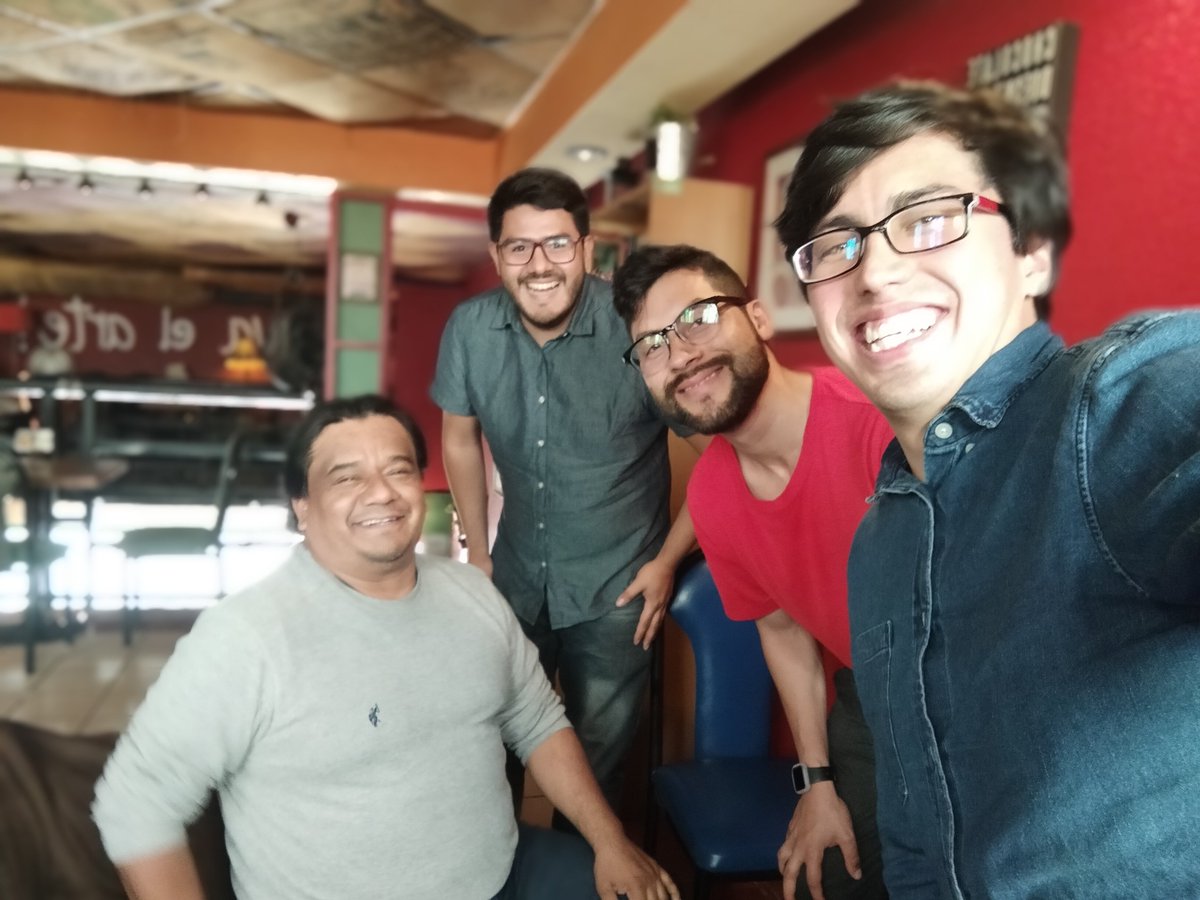 PretzelCode's tweet image. Casi todo el equipo de admin de CoDe Pretzel, fué genial poder reunirnos en persona luego de algunos años. (Faltó curz, pero lo llevamos en el corazón)