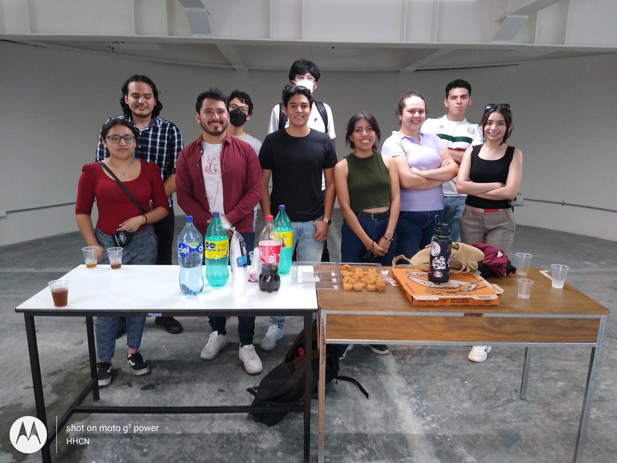 de_optica's tweet photo. Gathering organized by the SPIE-UV Student Chapter 😉.
May 20, 2022. https://t.co/H8aLdtno7q