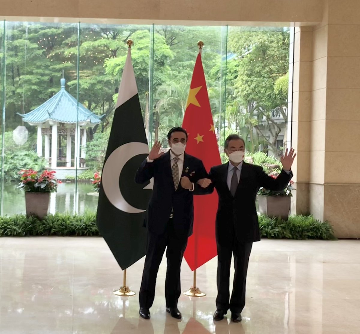 Happening now
Chinese FM WangYi hosts Pakistan’s newly appointed FM <a href="/BBhuttoZardari/">Bilawal Bhutto Zardari</a> …son of former premier Benazir Bhutto, at just 33, he becomes one of the world's youngest foreign ministers but inherits a diplomatic bags of issues that started well before he was born.
