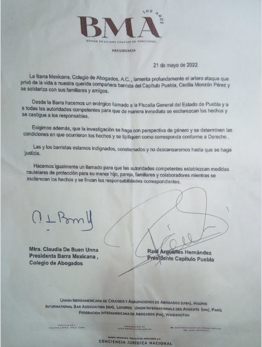 TERE_PAREDES's tweet photo. RT para hacerlo viral 
Hoy fue privada de la vida nuestra compañera barrista @monzon_cecilia, la @BMA_Abogados hace un posicionamiento para que se investigue de manera urgente y con perspectiva de género @FiscaliaPuebla @Gob_Puebla @MBarbosaMX
#NiUnaMas #NoMasImpunidad https://t.co/8HpqeZ9u25