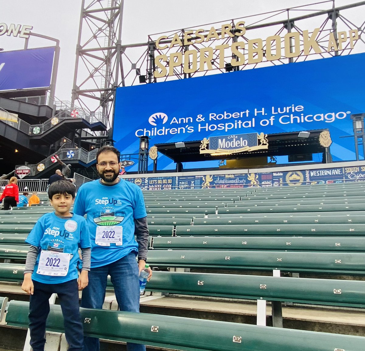 alok_jaju's tweet photo. What a fun evening “stepping UP” for kids and @LurieChildrens!! Beautiful @ChicagoSoxPark with great festivities and fireworks!! @LurieRad @LurieNeuroRads @cynthia_rigsby @BISCLincolnPark @NikiAlok #StepUpForKids https://t.co/PpnRzJguR3