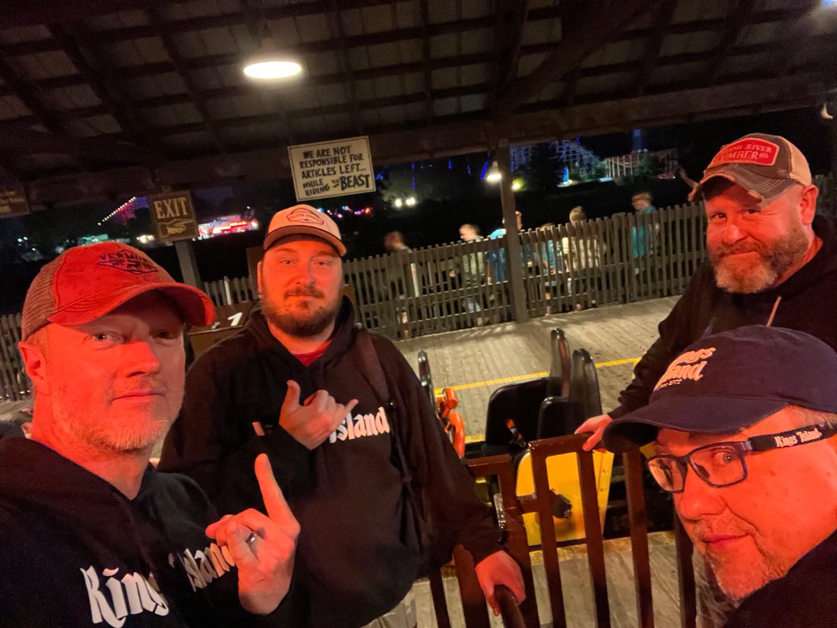 inamusements's tweet photo. The Beast ERT night ride!
#Coasterstock2022 #KI50 #KingsIsland #AmusementPark #ThrillRides #InsideAmusements #gravitygroup #beast https://t.co/MFmrDFBn5A