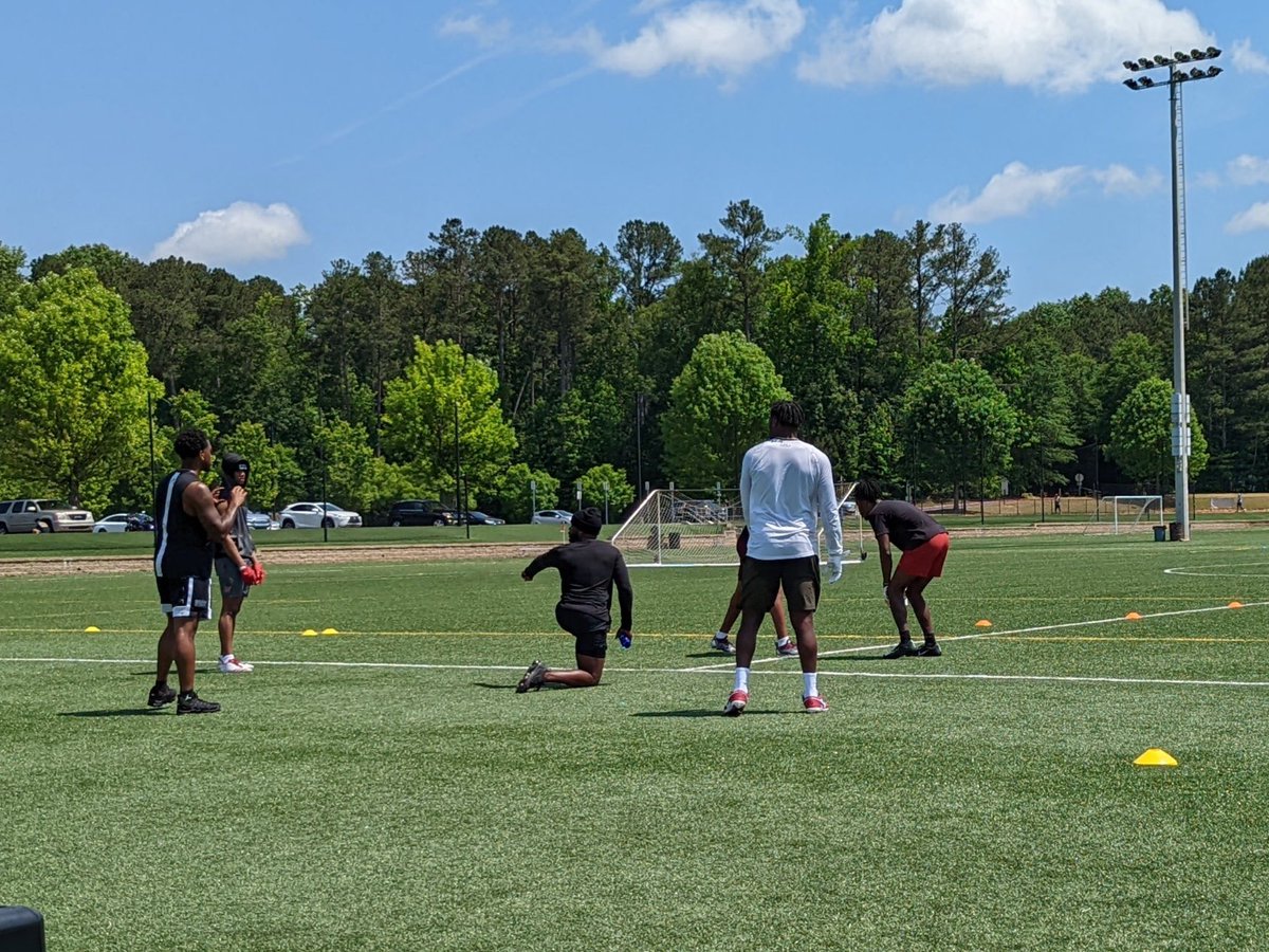 mtampa03's tweet photo. Now that the week is over,  I want to thank @I_Am_OD3 for the great week of DB work and wisdom shared with @Tamp1A .  Also want to thank Reza and @ADAPTathlete for keeping him going.  Next break, we’ll be back! https://t.co/JibyYt8CWz