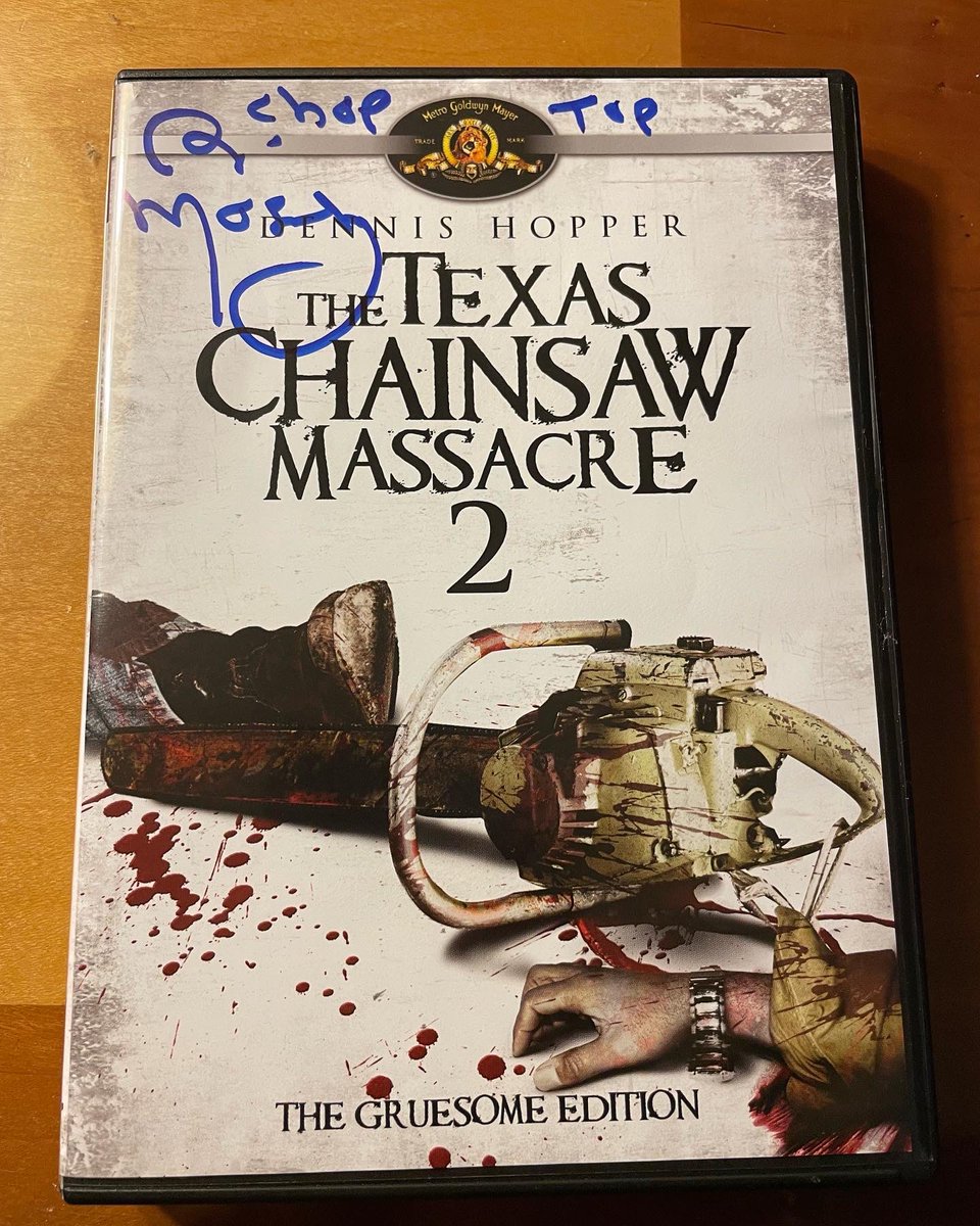 wiccaburr's tweet image. Autographs I nabbed at @crypticon. #crypt22 #crypticonseattle