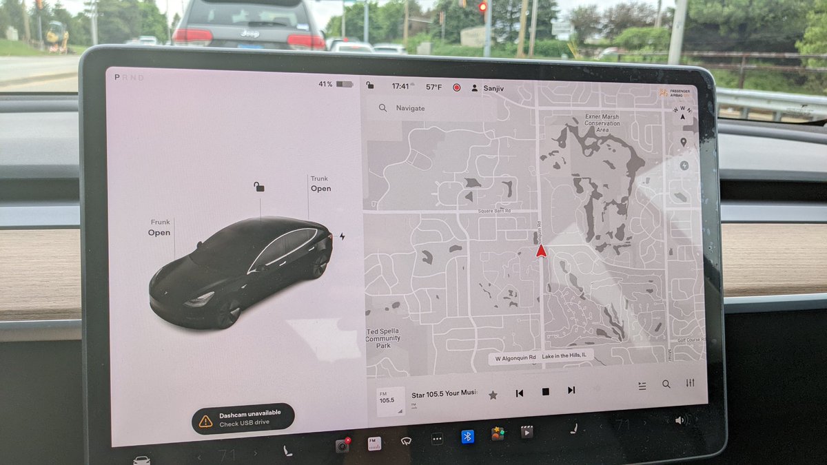 SMP1828's tweet photo. @elonmusk @Tesla @elonmusk your service department keeps claiming nothing is wrong. #worseservice. https://t.co/YNqteQ9zII https://t.co/DLhnNtDNh6