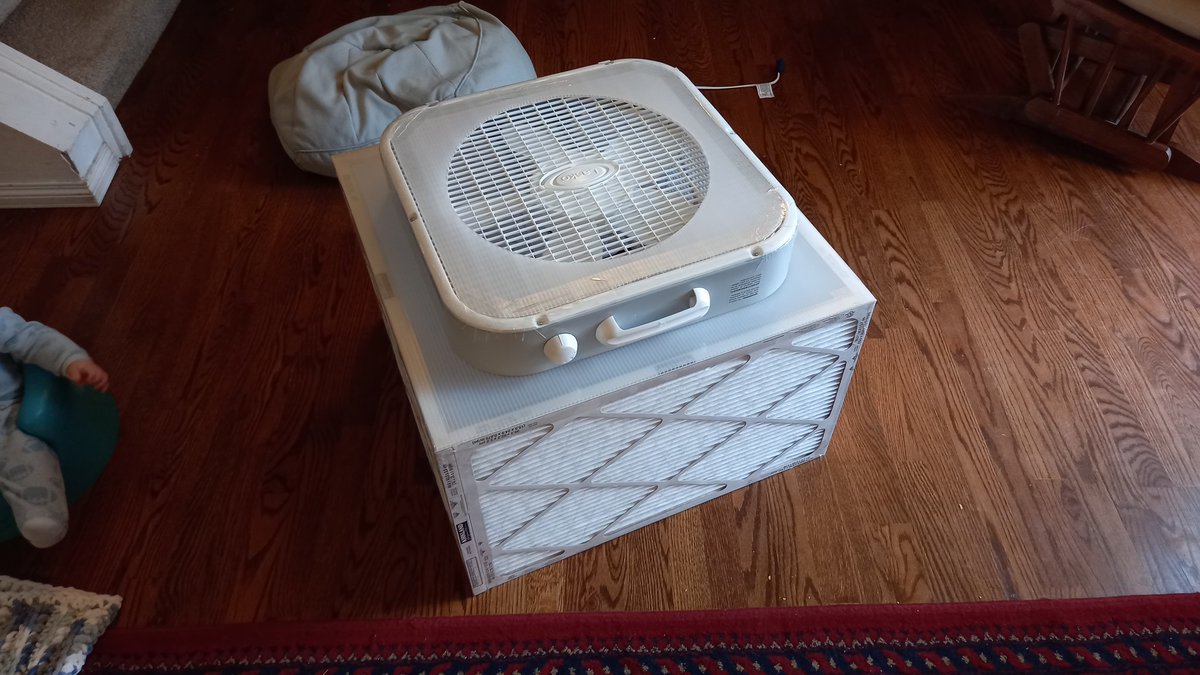 IanTWF's tweet photo. Newest addition to the collection. 20" box fan, x4 25x16 MPR2200 filters, translucent chorplast, &amp; latex free tape #corsirosenthalbox #crbox #COVIDisAirborne https://t.co/1FAl6Ylqte