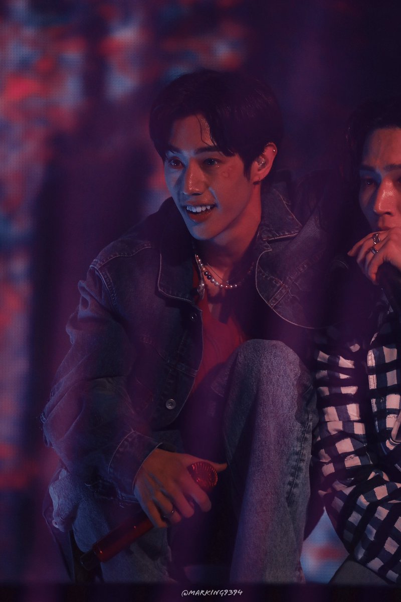 MARKing9394's tweet image. 220521 FANCON @marktuan 

𝗥𝗢𝗖𝗞 𝗦𝗧𝗔𝗥 🎸

#GOT7    #갓세븐    #마크 #Mark #MarkTuan #段宜恩 #단의은