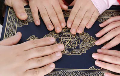 Hadithoftheday's tweet photo. Surah Al-Fatihah is amazing. 
Here are some lessons from this wonderful Surah that we all read every day: https://t.co/3WRwqxBiFO https://t.co/vXgHBXAwX5
