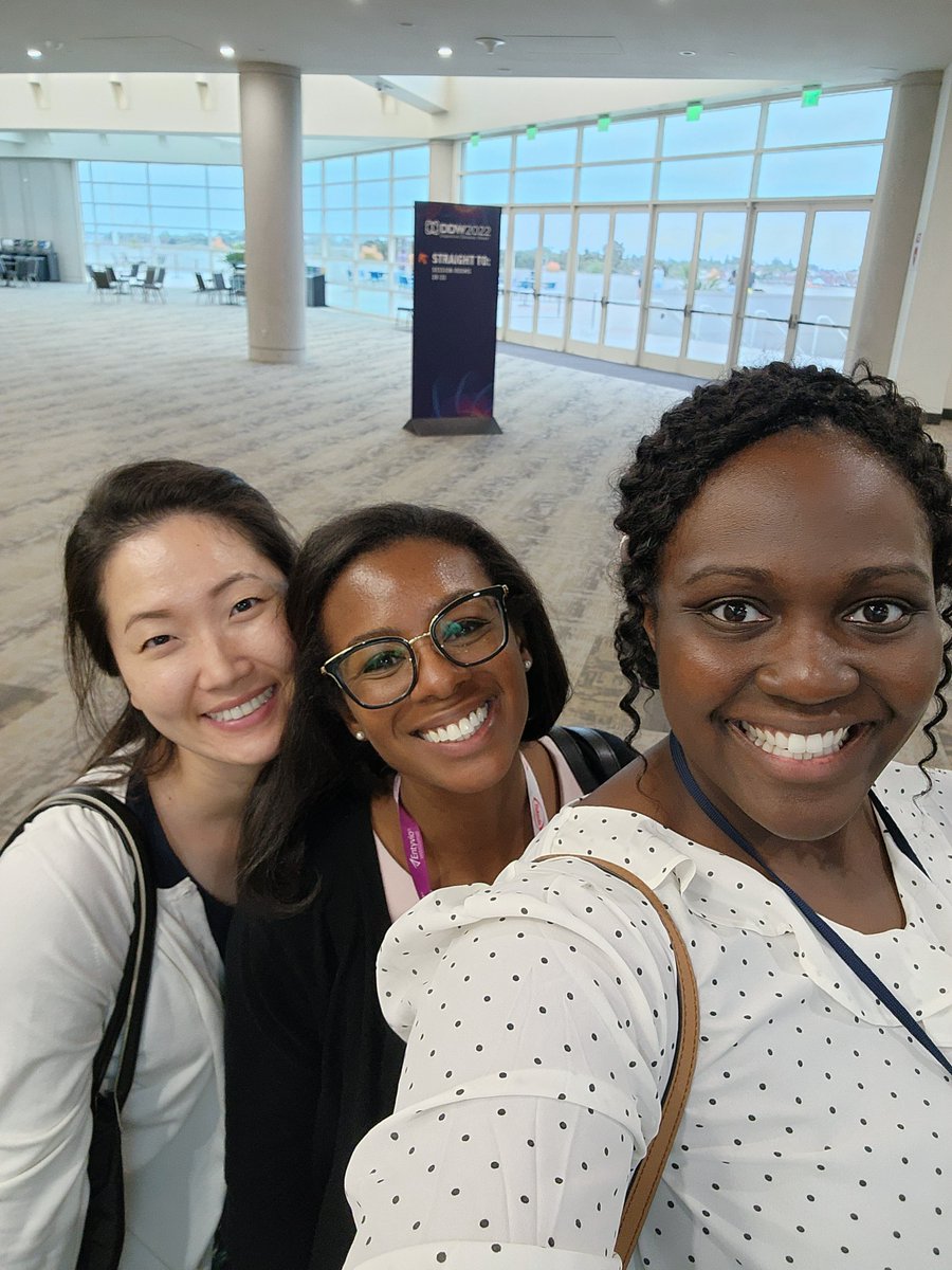 Had the privilege of meeting so many incredible women (and #HeforShe men) in GI at the <a href="/WomeninEndo/">Women In Endoscopy | WIE</a> mixer tonight, including the inimitable <a href="/NeenaSAbrahamMD/">Neena S Abraham MD MACG FASGE AGAF</a> 🤩  #DDW2022 is off to a good start 🙌🏾
#WomenInMedicine #GITwitter #MedTwitter #BlackinGastro