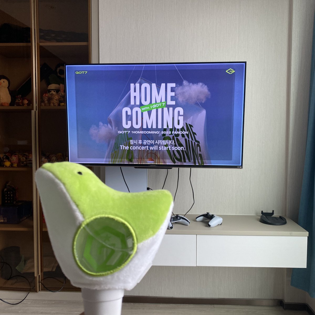 Itskatrina_w's tweet photo. can't wait😭😭😭😭😭
 #GOT7  #갓세븐 
#HOMECOMINGwithIGOT7 #GOT7HOMECOMING https://t.co/BGCHbrEFVn