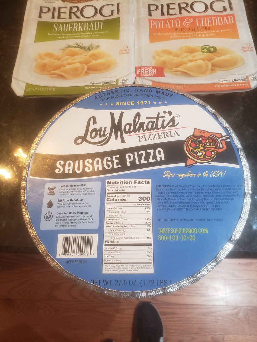 clutch352's tweet image. Made it back to Chicago. Already ate the pepperoni pizza #chicagostreetcrime #bigcitycrime @official_glp is this worth a free entry #poker @WSOP @MonkerGuy