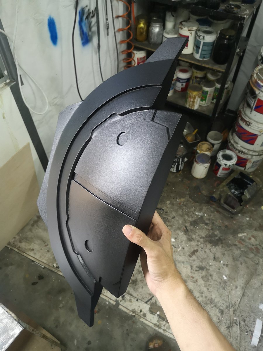 LeonNoelCos's tweet photo. Made this God Arc few months ago. It's been a while since I last made huge prop. I do miss making prop in this size though
#godeater #godarc #cosplay #prop #evafoam #bandai #ゴッドイーター　＃神機　＃コスプレ https://t.co/wdabvLb0a5