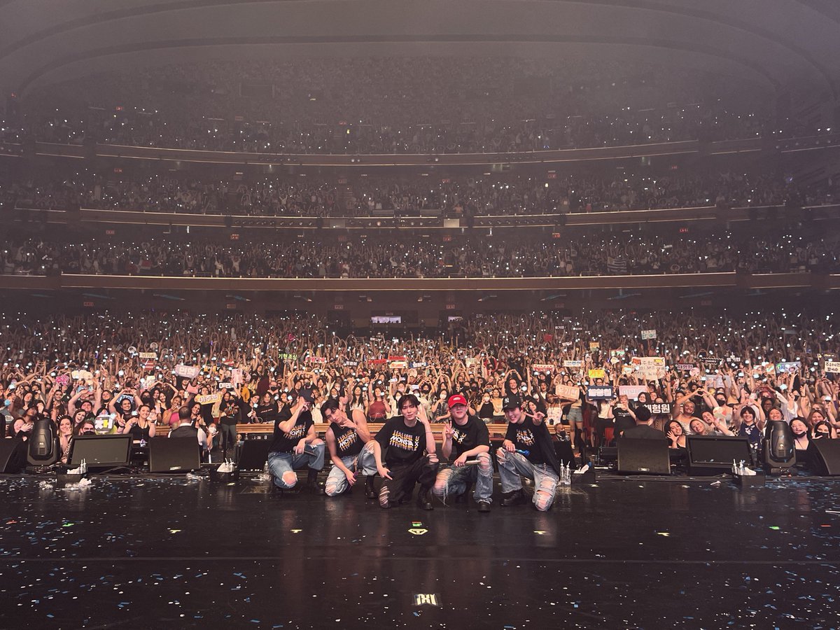 📸
2022 MONSTA X NO LIMIT US TOUR
Presented by Lexus 
in NEW YORK

#MONSTA_X #MONSTAX
#NOLIMITUSTOUR