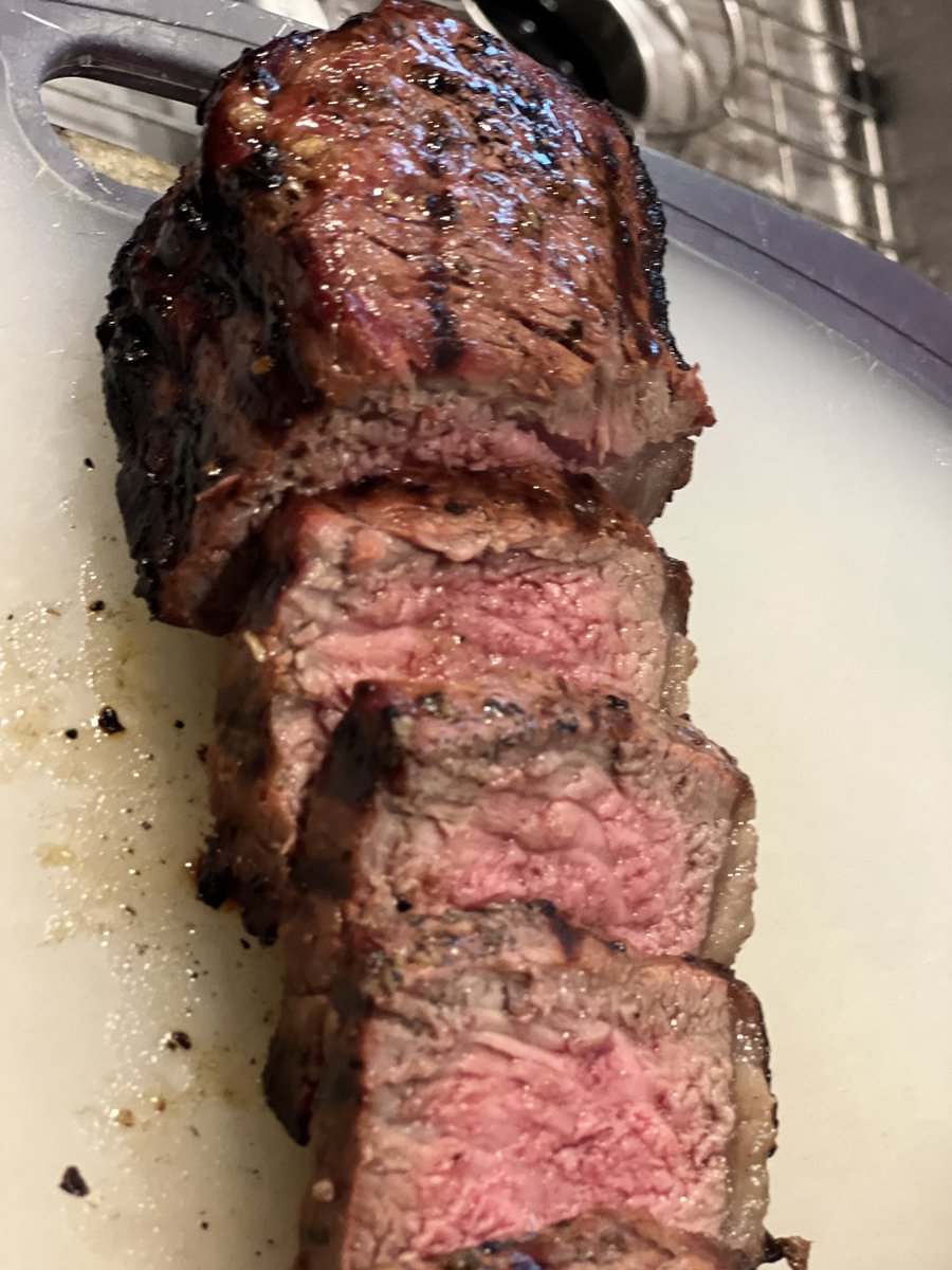 KonaHomeTeam's tweet photo. This is what’s happening ❤️🙏 #steak #meat #vegan #crablegs #bbq #weber #webersummitcharcoal #livefire #webersummit #charcoal #grilling https://t.co/jEE5jWbIyD