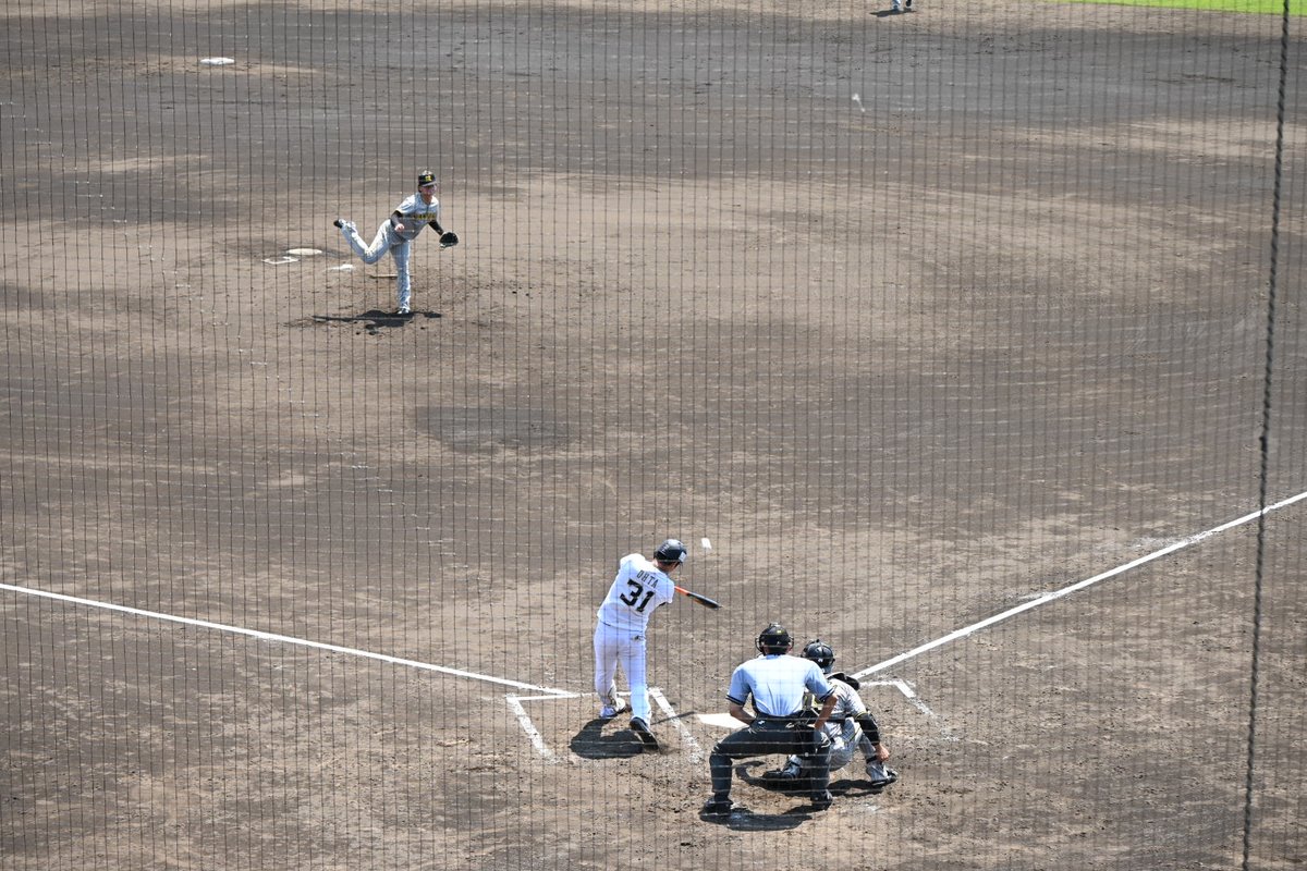 ny21southosaka's tweet photo. 村上頌樹投手対太田椋選手
智辯学園対天理 https://t.co/k7tjLCWJOj