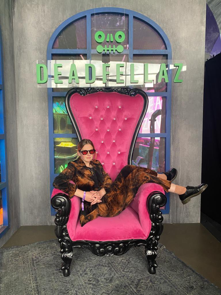I’m sorry for you if your agent isn’t this fly <a href="/cph00v3n/">Caroline Hooven</a>