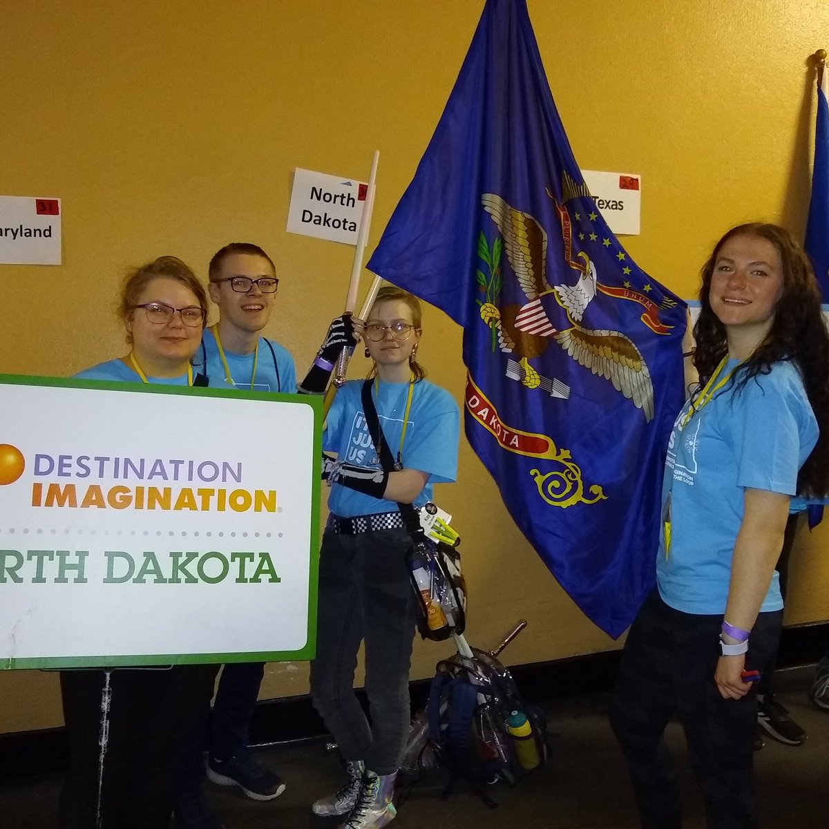 NorthernCassDI's tweet image. 2022 and the Parade of Teams. #globals22 #breakingtheloop @CreateND @NCSD97