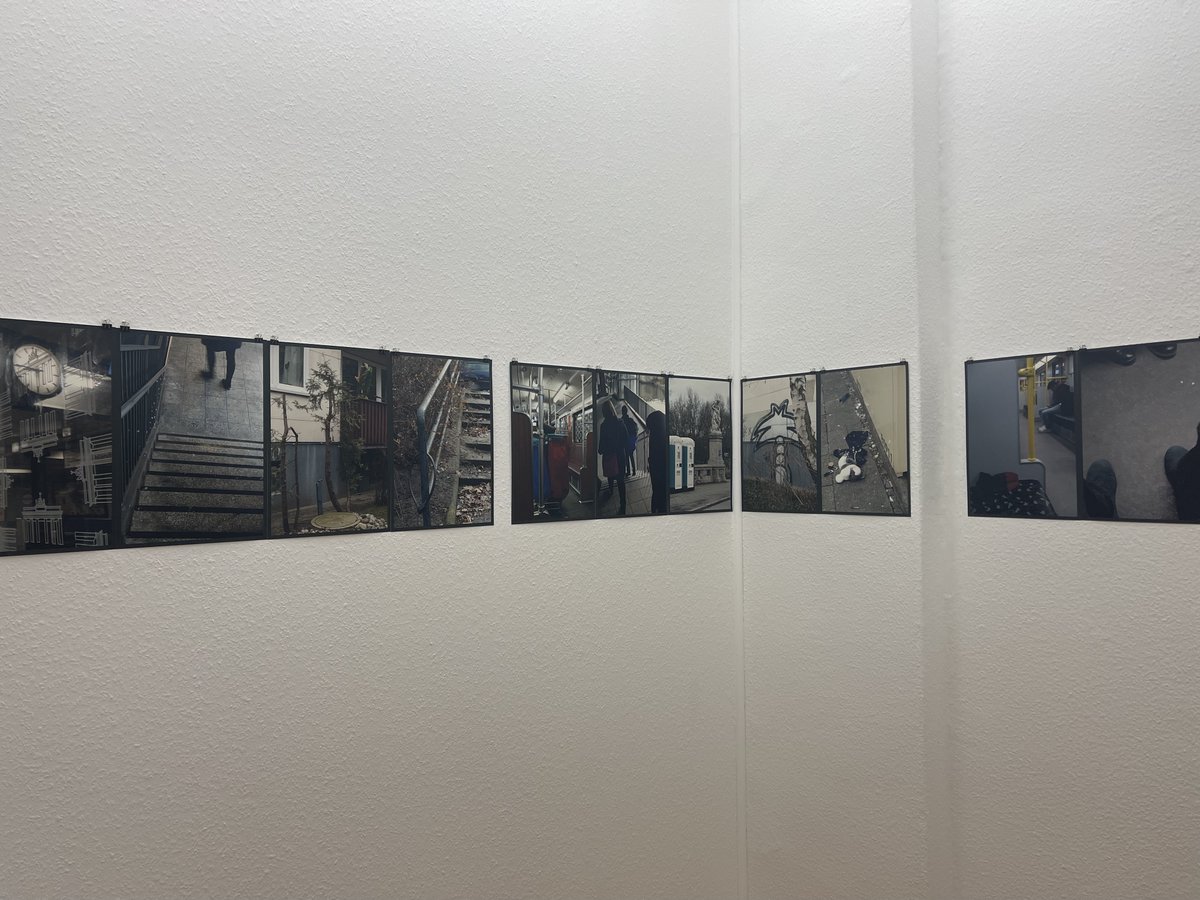 FASB_Berlin's tweet photo. Grund zum Gehen
.
#HEUTE letzter Tag 15 bis 19 Uhr
📷Friederike Heynen
📷Gabriele Kuhlewind (FASB)
.
mit #FOTOBUCH #FLOHMARKT
.
https://t.co/gZURFAXFB2
.
#Beobachtung #spaziergang #Ausstellung #photography #Berlin #photo #Fotografie #PhotoinBerlin #photoart #ArtistOnTwitter https://t.co/PDrmrjTwqj