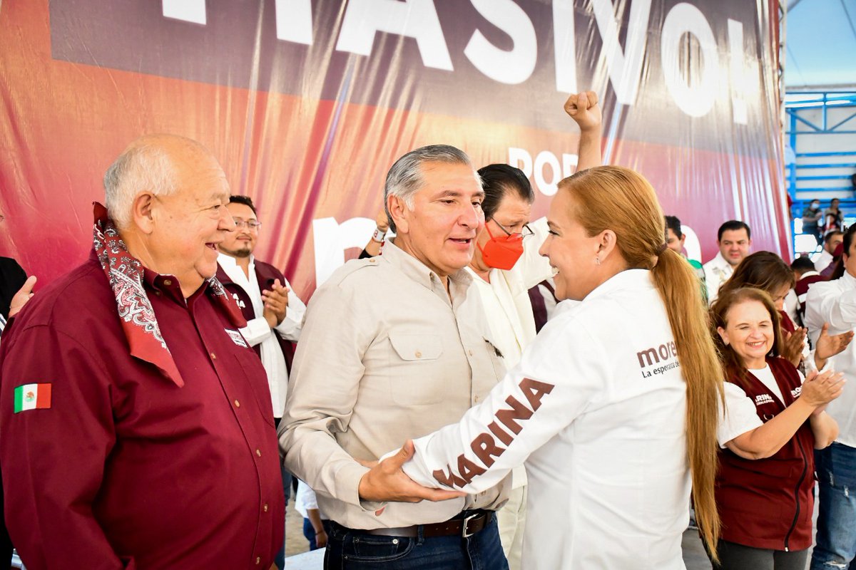 MarinaVitela_'s tweet photo. Gracias @adan_augusto por reconocerme como la próxima Gobernadora de #Durango. Estoy segura de que vamos a trabajar en unidad con el pueblo a partir del 5 de junio para traer la #4T al estado.

#MarinaGobernadora #Morena #JuntosHacemosHistoria https://t.co/PcbbPirPk8