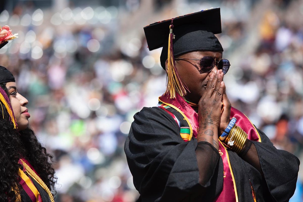 DominguezHills's tweet photo. Day 2 of graduations done!
We laughed, we cried, we jumped for joy.
Class of 2022, we’re going to miss you. Now go on and show the world what being a Toro is all about! 🥳🎓🤘
#csudhgrad22 https://t.co/5FGhfDAlw3