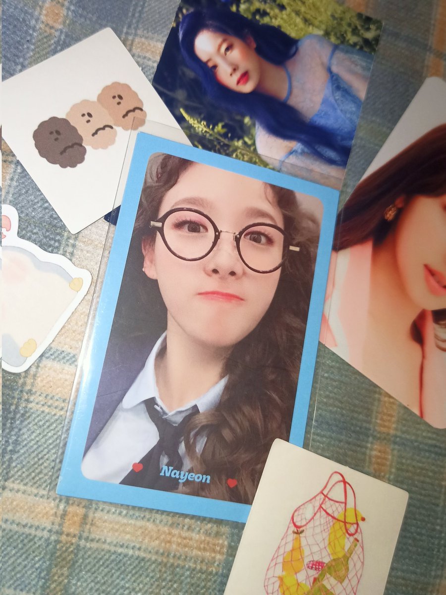 kokomibns's tweet photo. π #kokomi_buys
Nayeon came home yesterday (*β§β½β¦) thank you so much @_bunnybits sa pag papauwi ng prio ko and for packing it securely~~
``#frombunnybits https://t.co/vJMezYghXS