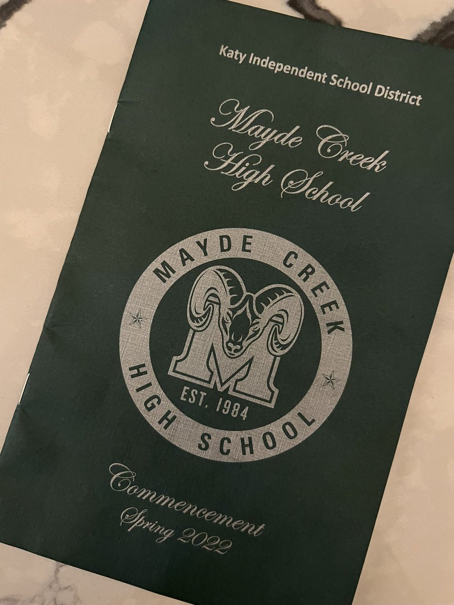 carriesunkes's tweet photo. Incredibly blessed to watch my first group of students walk tonight. I’m so proud of everything they have accomplished and excited as they pursue new goals. https://t.co/IXuJIu3H8A