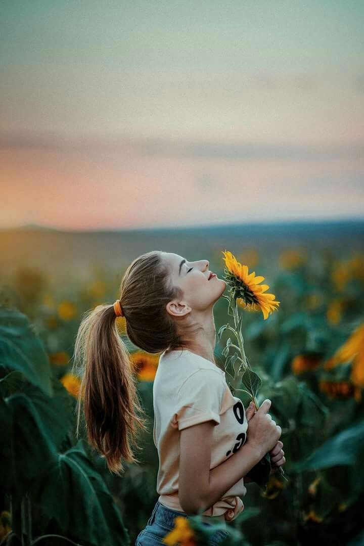 SusiCici1's tweet photo. We are the ones who create every opportunity in life, not someone else 💛🌻💛

#GoodMorning #Twitterfriends
#HappySunday #Haveagoodday
https://t.co/SAhNvQ5vni https://t.co/zdLF11Jd1J