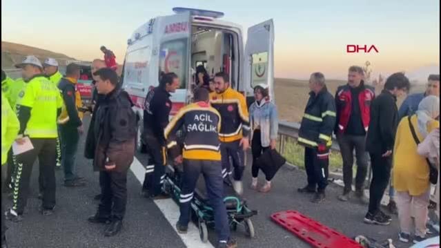 #sondakika 
Konya Selçuk Üniversitesi öğrencilerini taşıyan otobüs, kontrolden çıkarak devrildi. Kazada, 2 kişi hayatını kaybederken, 42 kişi yaralandı. Yaralılar Niğde ve Ulukışla hastanelerine kaldırıldı,( Allah Rahmet Eylesin) Başımız Sağolsun 😔