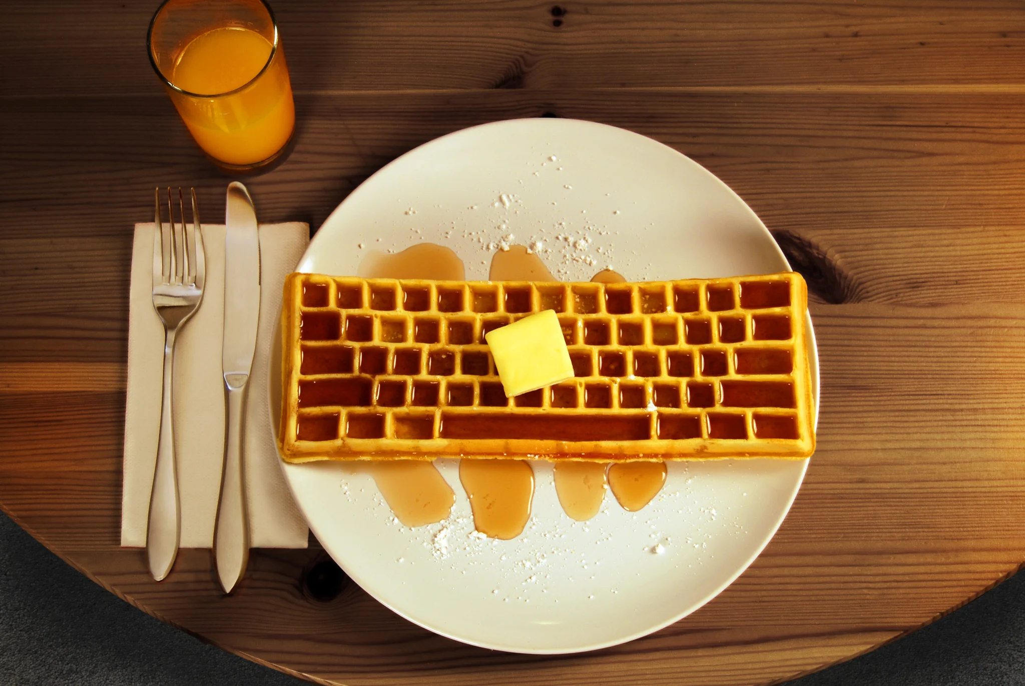 キーボード型のワッフルが焼ける型「The Keyboard Waffle Iron」が凄すぎる‼