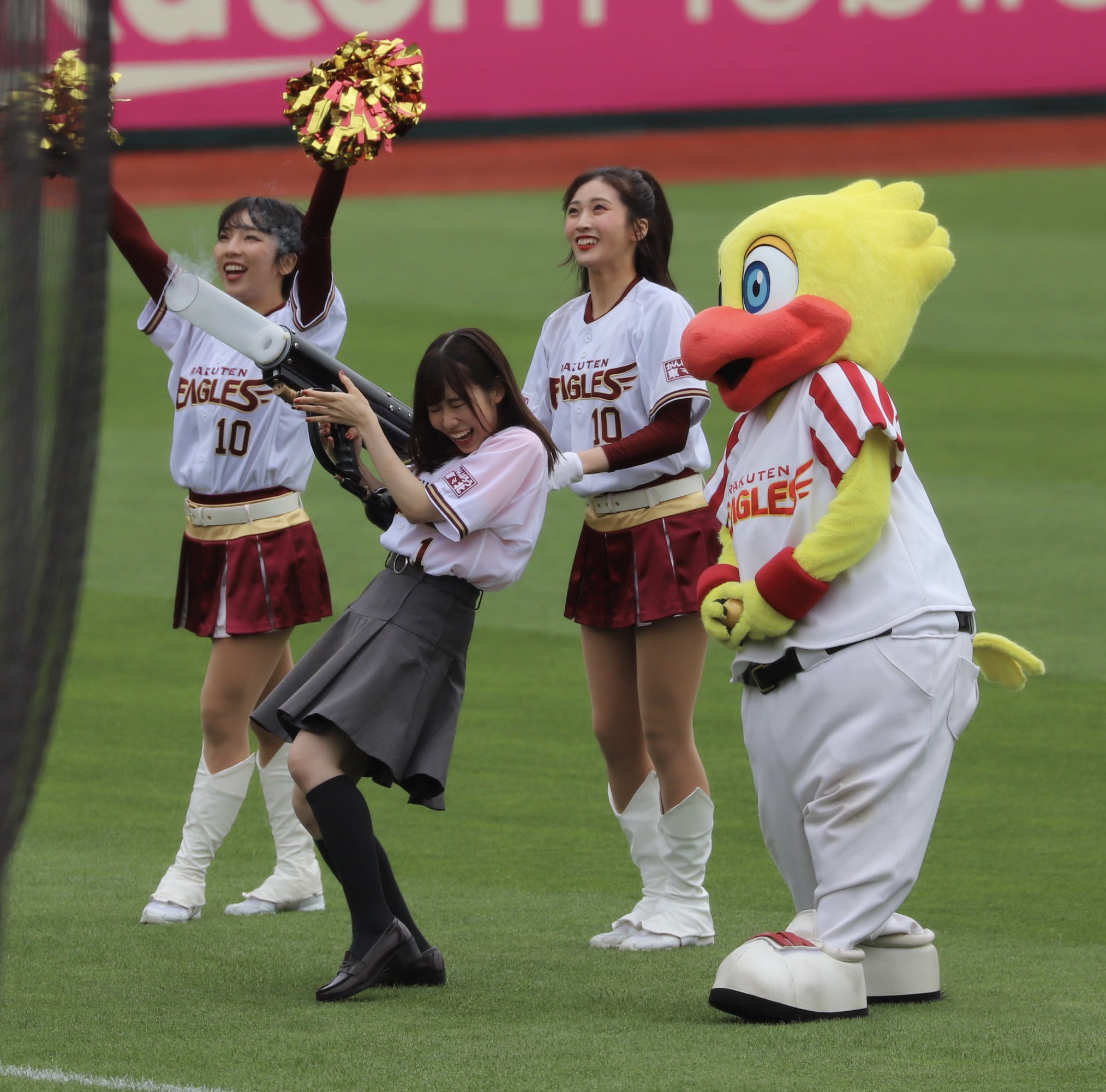 東北楽天ゴールデンイーグルス - 22BBM 伊達さゆり 声優 200枚限定始球式パラレルカード 東北楽天ゴールデンイーグルス - 22BBM 伊達さゆり 声優 200枚