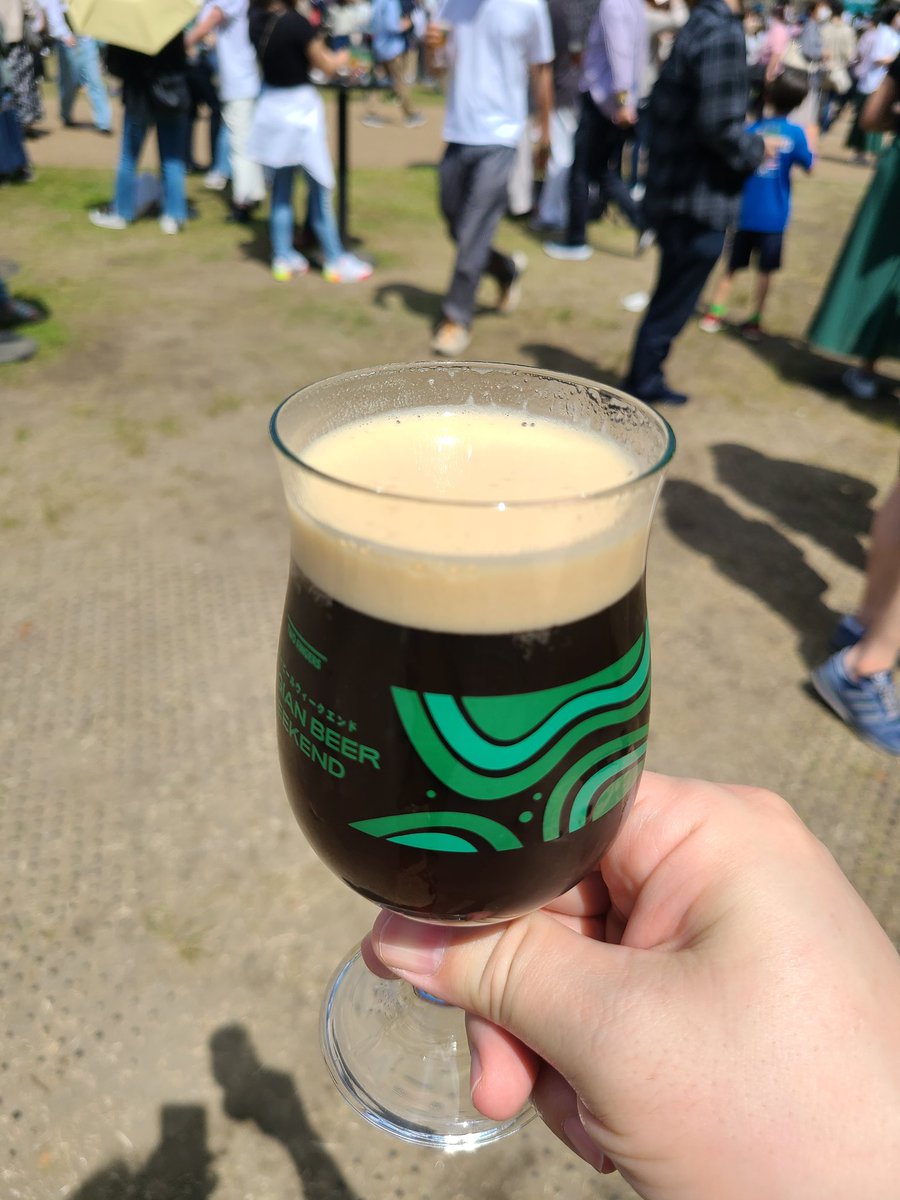 asutorobosasa's tweet photo. 山下公園ベルギービール ウィークエンド
 #山下公園
 #ビール
 #一人飲み https://t.co/5RLwBtHG1G