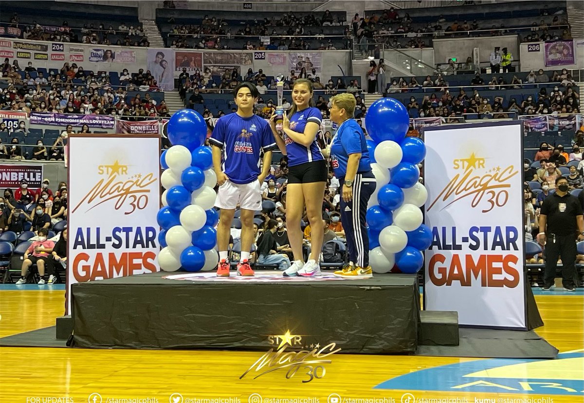 starmagicphils's tweet photo. It’s a podium finish for Teams @BenedixRamos &amp; @daliavarde, @jayemacaraan &amp; @Xoloveskath_, and @imgellomarquez &amp; #NaomiSuello at the Badminton Mixed Doubles event!

#StarMagic30thAllStarGames https://t.co/e3NbEyLpAx
