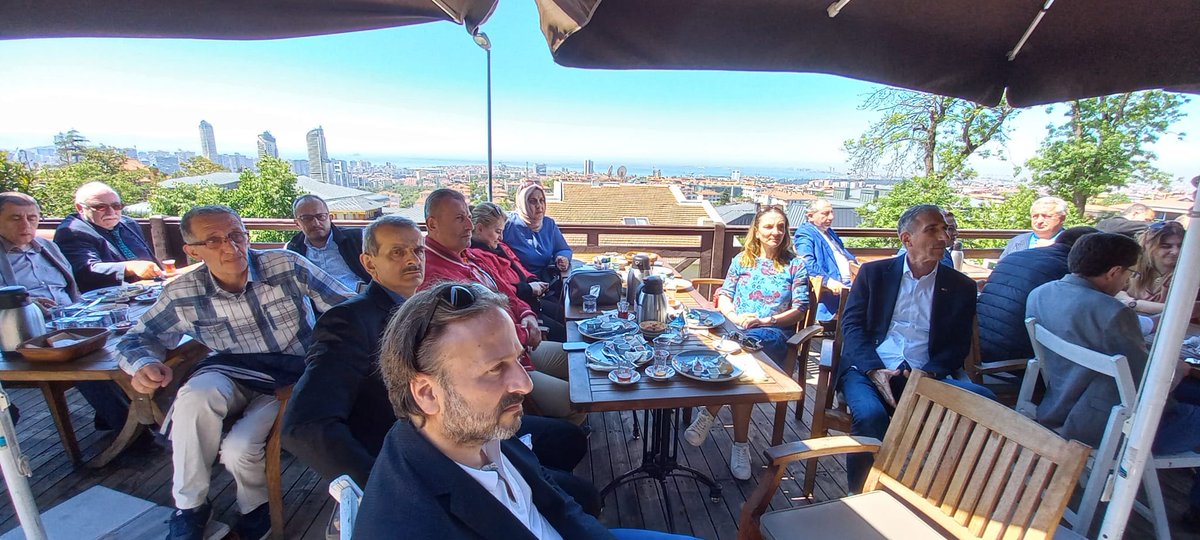 ridefist's tweet photo. Rize Dernekler Federasyonu yönetimi olarak 12. Rize tanıtım günleri hazırlıklarını değerlendirmek için kahvaltılı istişare toplantısında biraraya geldik.
#rizegünleri https://t.co/TIvQlU3quO